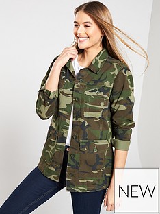16 Camo Jackets for Festival Style Goals | The Daily Struggle